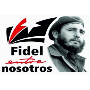 Наклейка на машину "Фидель среди нас. Фидель Кастро. Версия 1 с фоном"
